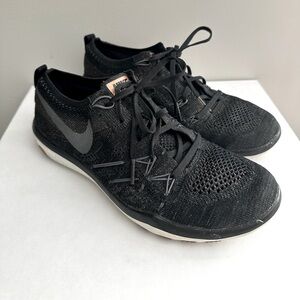 Nike || Focus Flyknit Running Shoes || Size 8